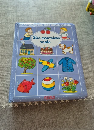 Livre L’imagerie des tout-petits – Les premiers mots – Très bon état, staat: Heel goed, € 4,00, € 4,90 inclusief Kopersbescherming