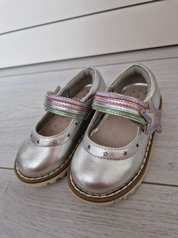 Silver baby shoes 2025 size 4