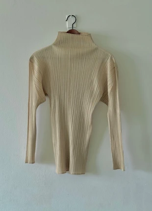 Pleats please top japanse mt 3, merk: Pleats Please Issey Miyake, staat: Goed, maat: Overige, € 190,00, € 200,20 inclusief Kopersbescherming