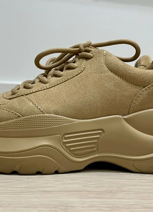 Zapatillas beige chunky Pull&Bear, talla 36, marca: Pull & Bear, estado: Muy bueno, tamaño: 36, 10,00 €, 11,20 € Protección al comprador incluida