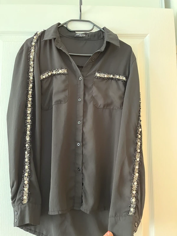 Blouse noire broderie - photo numéro 6