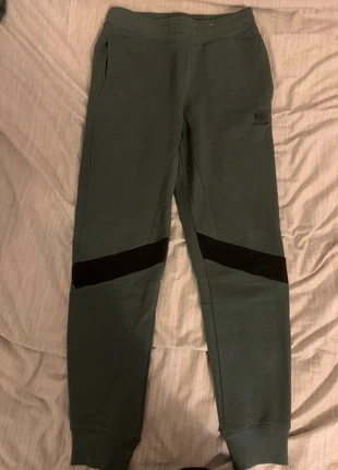 Jogging vert reebok taille s, marke: Reebok, zustand: Sehr gut, größe: S, 15,00 €, 16,45 € inklusive Vinted-Käuferschutz