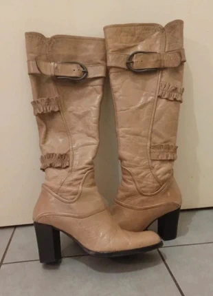 Bottes beige taupe Marque Regard en cuir, marque: Regard, état: Très bon état, taille: 40, 36,00 €, 38,50 € Protection acheteurs incluse