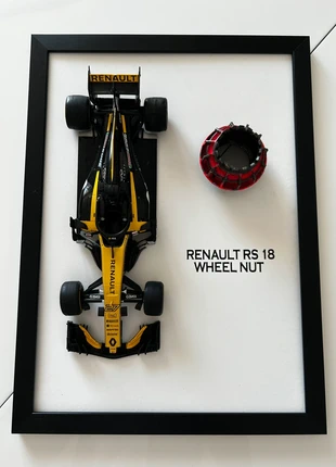 Renault rs 18 Solido modelcar with rs18 wheelnut, marke: Solido, zustand: Sehr gut, größe: 14 Jahre / 164, 185,00 €, 194,95 € inklusive Vinted-Käuferschutz