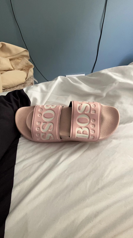 Womens Hugo boss sliders Vinted