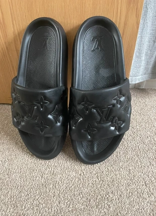 Louis Vuitton 2023 sliders, brand: Louis Vuitton, condition: Very good, size: 10, £150.00, £158.20 includes Buyer Protection