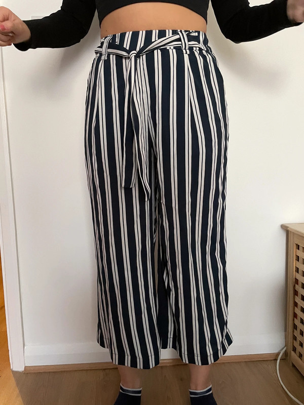 navy and white striped tie waist culottes cropped trousers