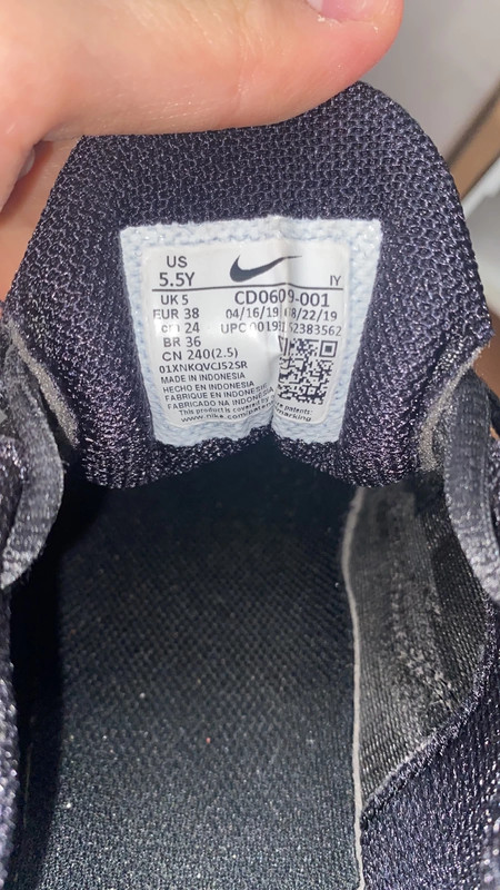 Nike Tns size 5 black