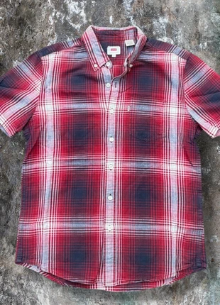 Vintage 00s retro y2k levis mens old money style red short sleeve checked shirt size: S, brand: Levi's, condition: Very good, size: S, £5.50, £6.48 includes Buyer Protection