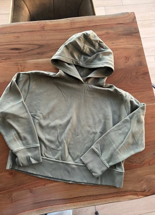 Zara Badic Sweatshirt Gr.L, brand: Zara, condizioni: Ottime, taglia: L / IT 44 / EU 40, €3.00, €3.85 include la Protezione acquisti