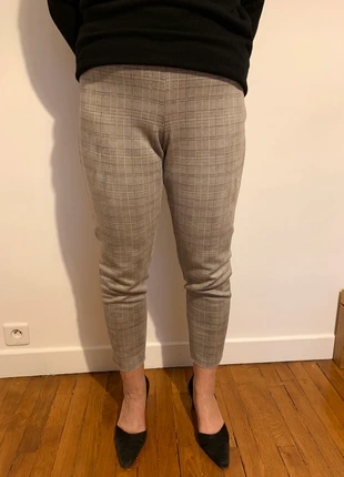 Pantalon Zara femme, brand: Zara, condizioni: Ottime, taglia: L / IT 44 / EU 40, €10.00, €11.20 include la Protezione acquisti