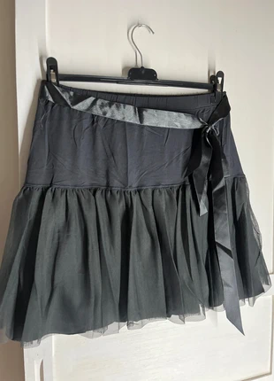 Jupe taille 40, merk: La Mode Est À Vous, staat: Nieuw zonder prijskaartje, maat: L / 40 / 12, € 12,00, € 13,30 inclusief Kopersbescherming