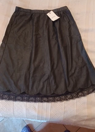 Gonna nera, brand: Erinly, condizioni: Nuovo con cartellino, taglia: S / IT 40 / EU 36, €3.00, €3.85 include la Protezione acquisti