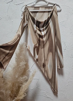 Haut asymétrique stylé, état: Très bon état, taille: Autre, 14,80 €, 16,24 € Protection acheteurs incluse