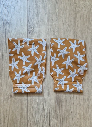 Swim essentials maat 0-2 jaar zwembandjes, merk: Swim Essentials, staat: Heel goed, € 5,00, € 5,95 inclusief Kopersbescherming