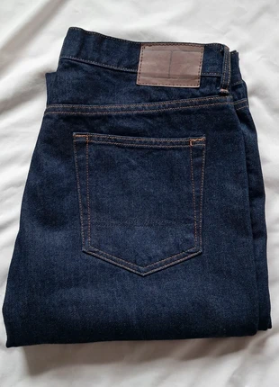 Tommy hilfiger relaxed jeans Size 36/32 zip fly in like new condition, brand: Tommy Hilfiger, condition: Very good, size: XL, €20.00, €21.70 includes Buyer Protection