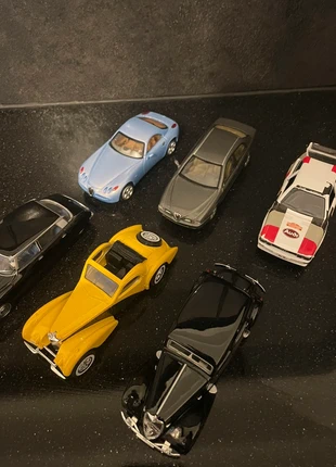 6 anciennes voitures, état: Satisfaisant, taille: Taille unique, 6,00 €, 7,00 € Protection acheteurs incluse