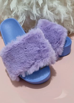 Fluffy lilac platform sliders Vinted