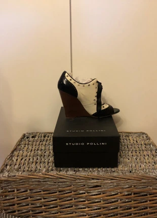 Pumps Studio Pollini, merk: Pollini, staat: Heel goed, maat: 40, € 20,00, € 21,70 inclusief Kopersbescherming