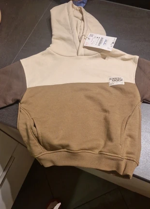 Sweater Zara Nieuw!!, merk: Zara, staat: Nieuw met prijskaartje, maat: 4 jaar / 104 cm, € 10,00, € 11,20 inclusief Kopersbescherming