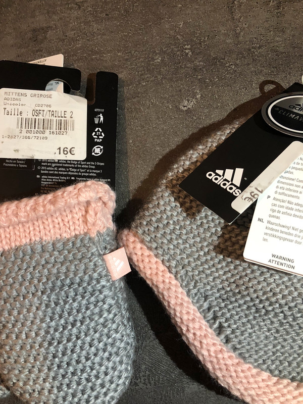 Bonnet adidas neuf avec étiquette, taille unique enfant - adidas