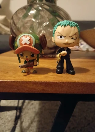 Funko Pop Minis One Piece - 2 Pz, marke: Funko, zustand: Sehr gut, größe: Einheitsgröße, 6,00 €, 7,00 € inklusive Vinted-Käuferschutz