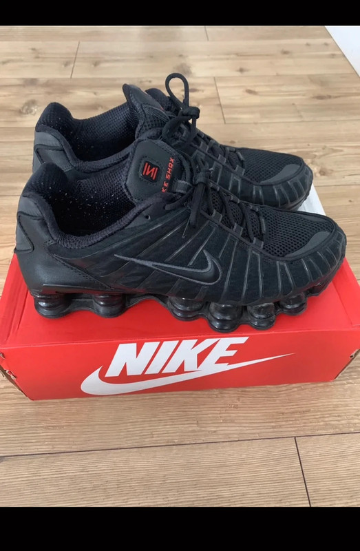Nike shox 8.5 deals