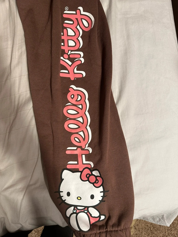 Hello Kitty brown sweatpants 🤎 2