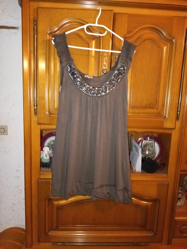 Débardeur taille 2 - photo numéro 2