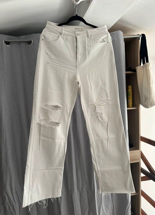 Jean blanc wide leg Sinsay, marque: Sinsay, état: Très bon état, taille: M / 38 / 10, 10,00 €, 11,20 € Protection acheteurs incluse