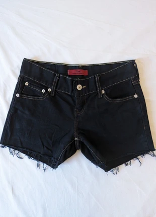 Mini short jean noir Levi's taille 36, marke: Levi's, zustand: Sehr gut, größe: S / 36 / 8, 15,00 €, 16,45 € inklusive Vinted-Käuferschutz