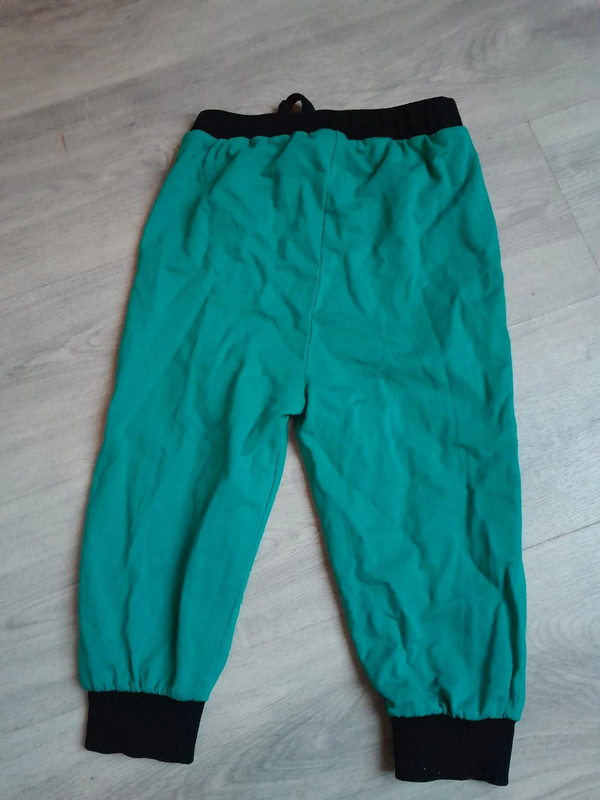 Trainingsbroek maat 140cm. 2