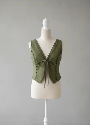 Gilet Corset Vert Sauge en Suédine – Bohème Romantique / Renaissance Chic / Automne / Look Naturel, marque: Atelier Lysandra, état: Très bon état, taille: M / 38 / 10, 44,90 €, 47,85 € Protection acheteurs (Pro) incluse