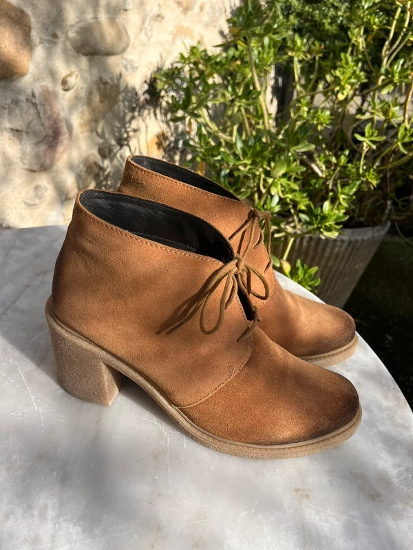 Bata - Bottines en nubuck marron camel style bohème vintage - photo numéro 2