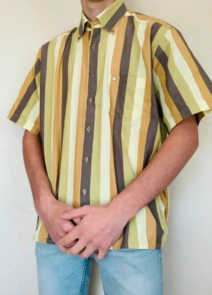 Chemise courte Pierre Cardin verte, XL, marque: Pierre Cardin, état: Très bon état, taille: XL, 4,90 €, 5,85 € Protection acheteurs incluse