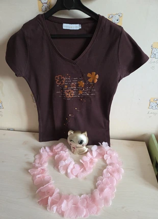 Tshirt marron et motif orange cache cache taille 2, brand: Cache Cache, condizioni: Ottime, taglia: M / IT 42 / EU 38, €1.25, €2.01 include la Protezione acquisti