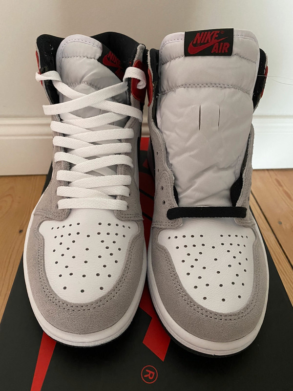 Nike Air Jordan 1 Gr.41 smoke grey