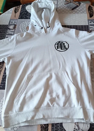Pull dragon ball z, brand: Celio, condition: Very good, size: M, €10.00, €11.20 includes Buyer Protection
