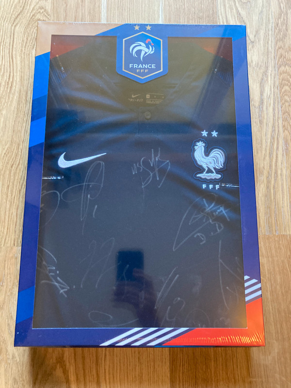 Officiel Collector Étoiles Nike x FFF (Neuf) - Vinted