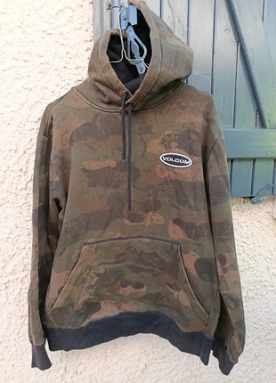 Sweat Camo Volcom M / 38, merk: Volcom, staat: Heel goed, maat: M, € 13,00, € 14,35 inclusief Kopersbescherming