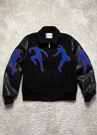 Manteau / blouson Teddy Arte noir logo brodé violet et bleu / taille S, merk: Arte, staat: Heel goed, maat: S, € 220,00, € 231,70 inclusief Kopersbescherming