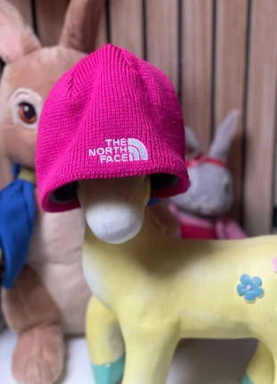 The north face Mütze 💕 pink 💕 top Zustand, merk: The North Face, staat: Heel goed, maat: 1-2 jaar, 49 cm, € 10,00, € 11,20 inclusief Kopersbescherming