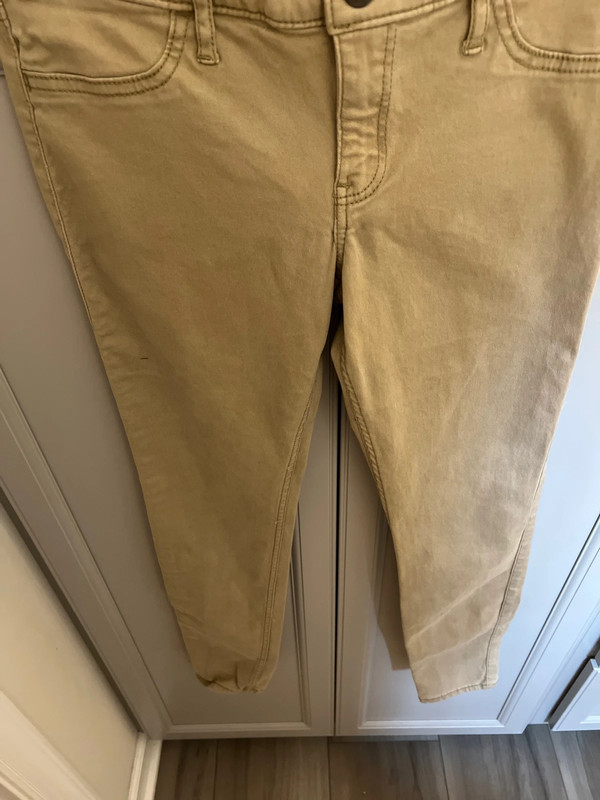 Womens tan Hollister skinny jeans size 7  28” worn once and washed my daughter never wore them again 4