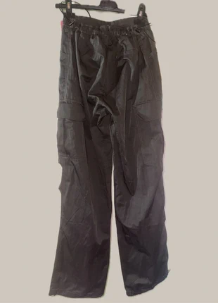 cargo parachute, marque: Vintage Dressing, état: Très bon état, taille: M / 38 / 10, 12,00 €, 13,30 € Protection acheteurs incluse