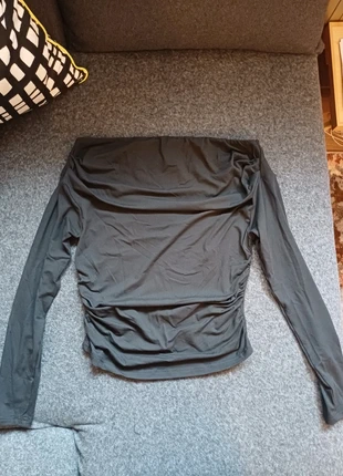 NEW! maglia nera maniche lunghe arricciate ai lati spalle scoperte emo gotica punk taglia L, staat: Nieuw zonder prijskaartje, maat: L / 40 / 12, € 4,99, € 5,94 inclusief Kopersbescherming