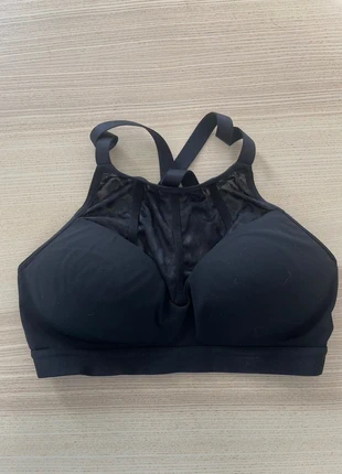 Brassiere Victoria’s Secret , marke: Victoria's Secret, zustand: Sehr gut, größe: 70C, 4,00 €, 4,90 € inklusive Vinted-Käuferschutz