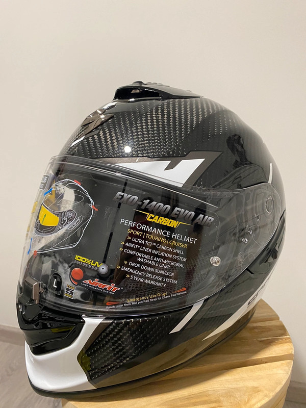 Casque intégral scorpion 1