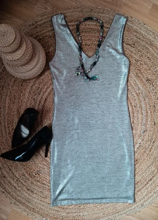 Robe de soirée effet métallisé, staat: Heel goed, maat: M / 38 / 10, € 10,00, € 11,20 inclusief Kopersbescherming