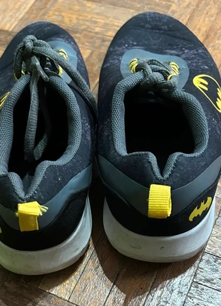 Sapatilhas batman, marca: Batman, estado: Bom, tamanho: 35, €4.00, €4.90 inclui Proteção do Comprador