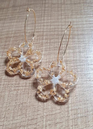 Boucles d'oreilles fleurs avec anneau 18k, merk: je ne sais pas, staat: Heel goed, € 4,00, € 4,90 inclusief Kopersbescherming Pro